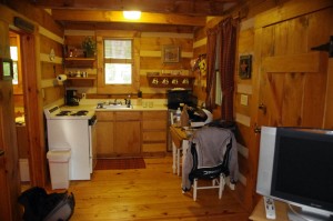 Photo-Fiddlers-Roost-cabins-kitchen