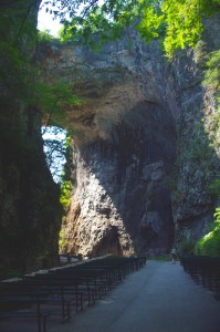 Photo-Natural-Bridge-view