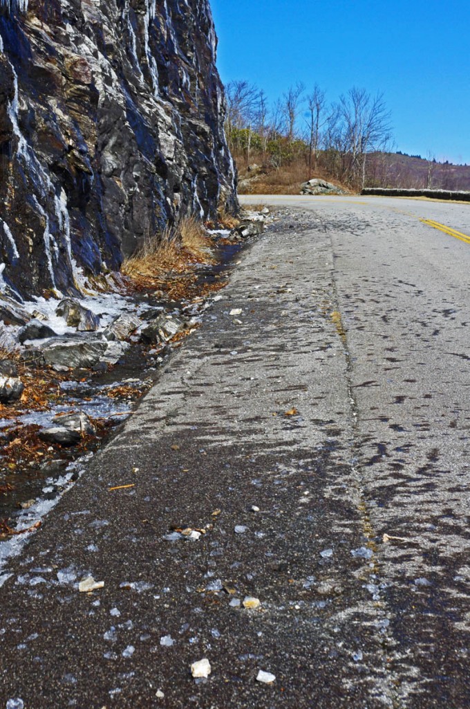 photo-rocky-section-along-blue-ridge-parkway