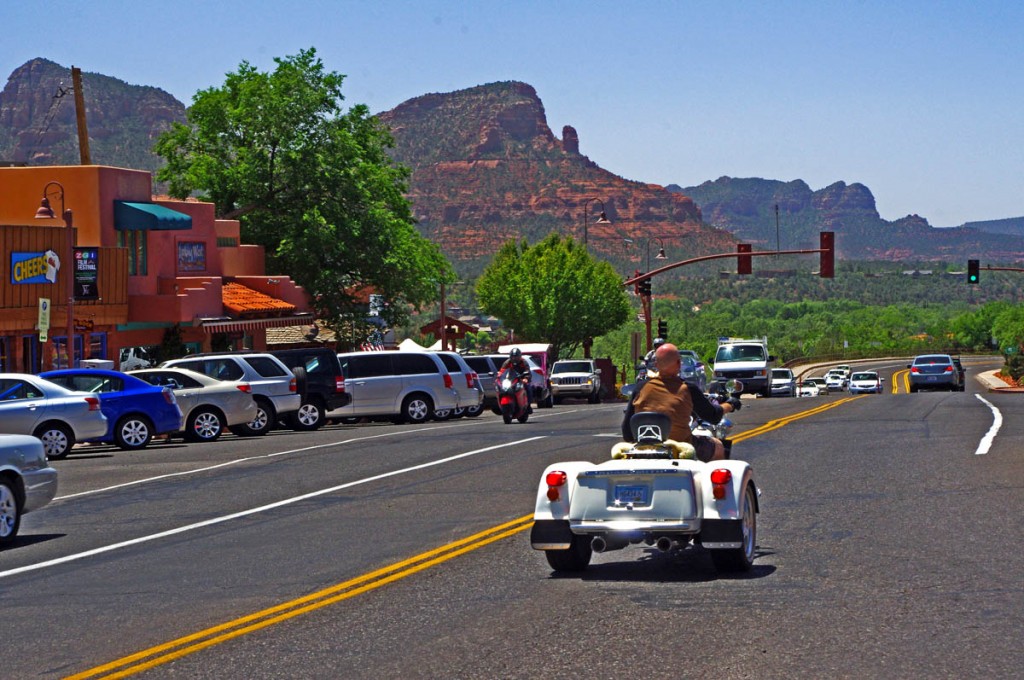 Motorcycle Rides in Arizona: Sedona, Scottsdale area - Looking west on Route 89A from Sedona