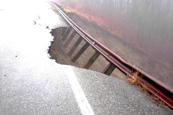 Photo Source - Graham Star - Slide on Cherohala Skyway takes out 1 lane